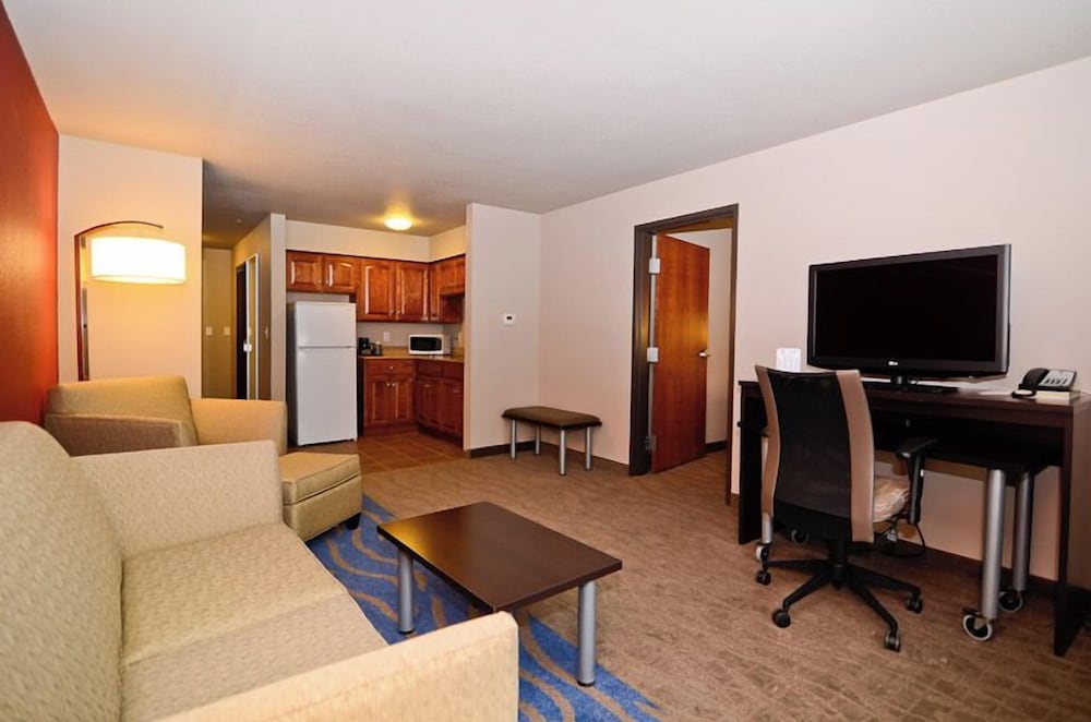 Suite, 1 Bedroom, Kitchen photo 1