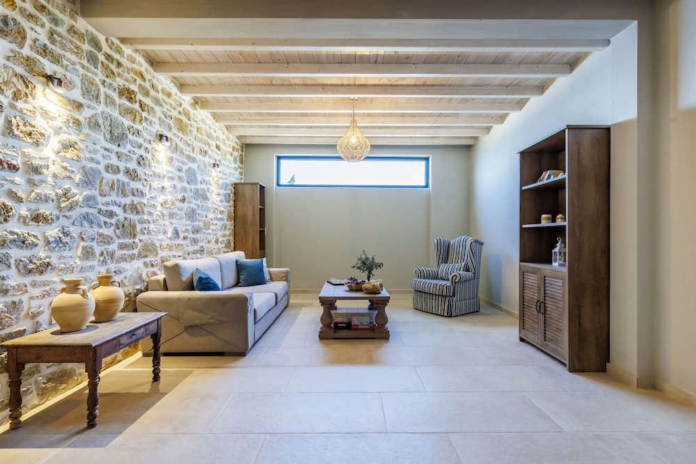 Villa photo 3
