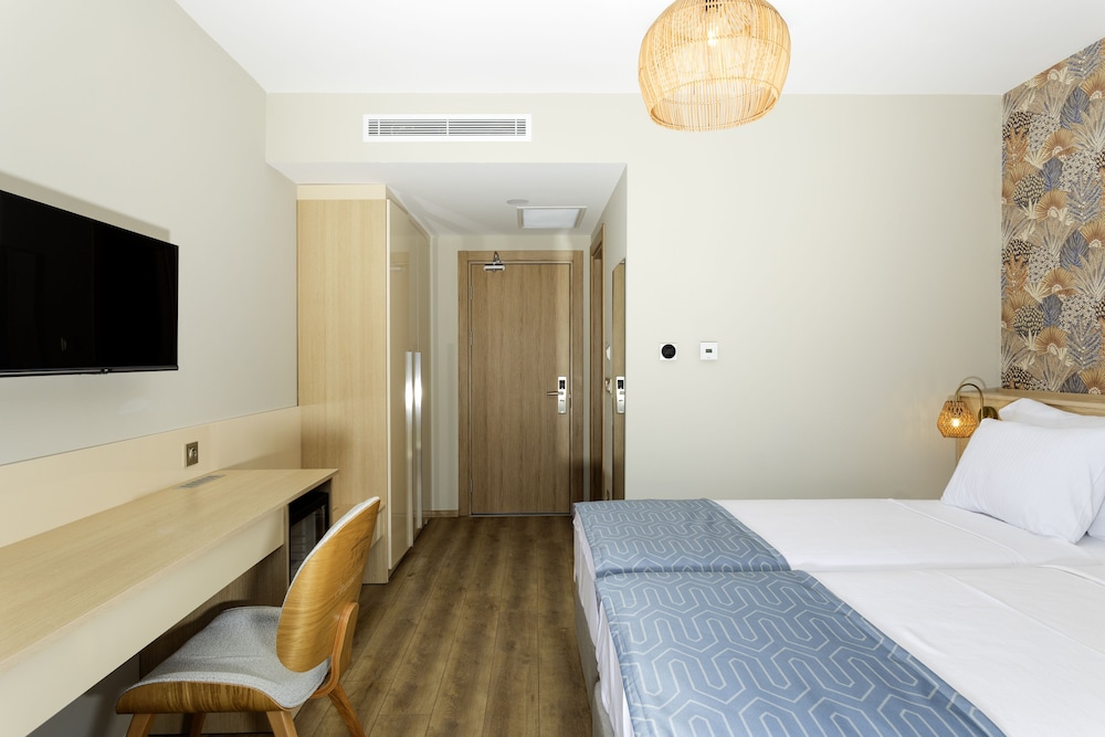 STANDARD TWIN ROOM - Photo 3
