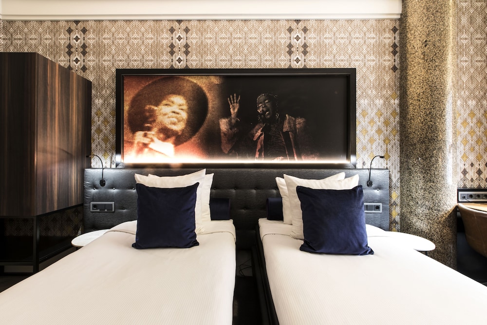 Deluxe Twin Room photo 1