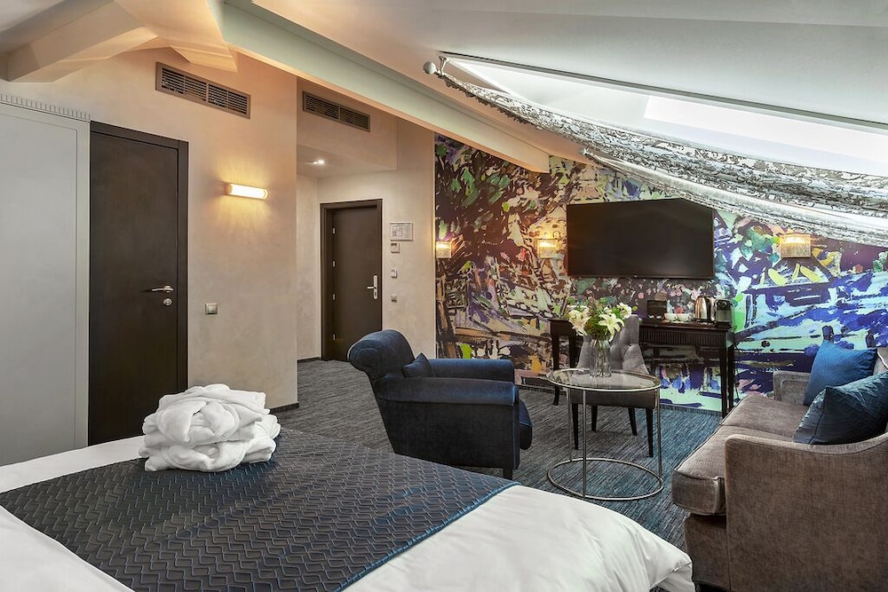 Superior Triple Room photo 2