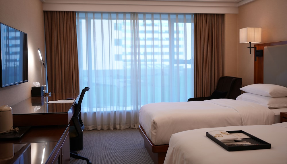 Superior Room, City View