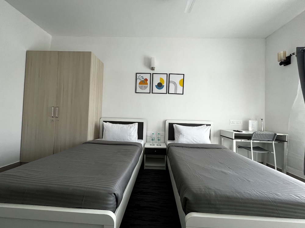 Standard Room - Photo 13