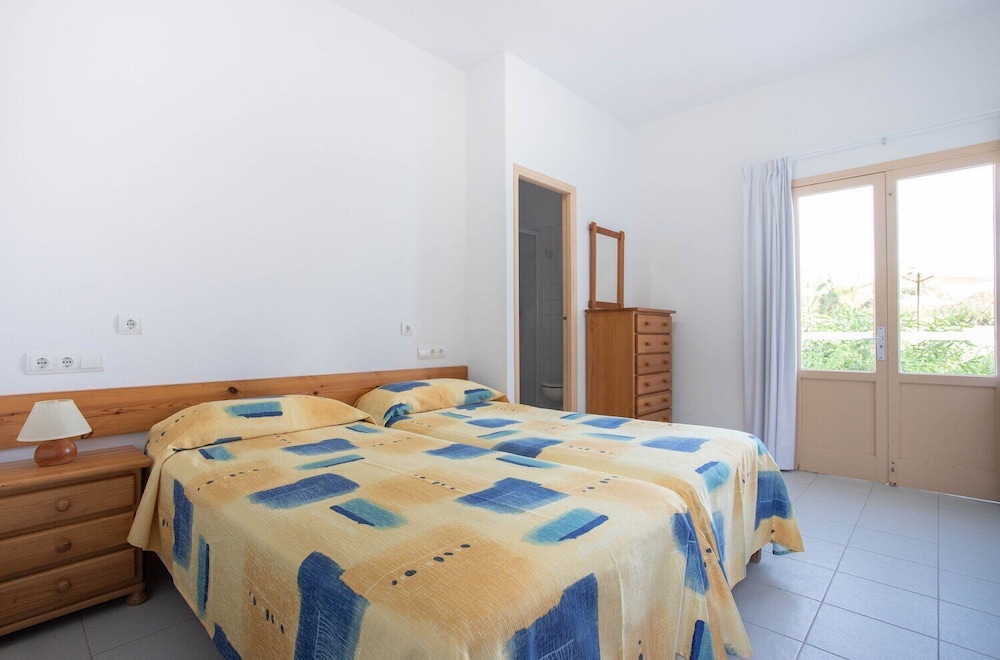 Basic Double Or Twin Room, Balcony photo 3