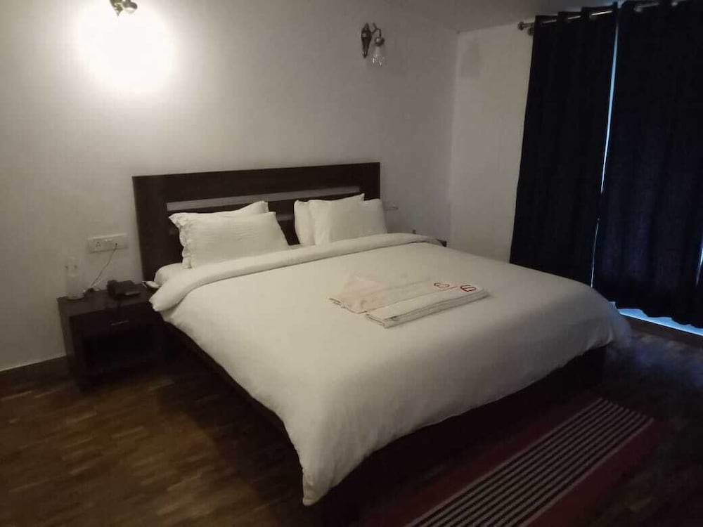 Suite Room - Photo 6