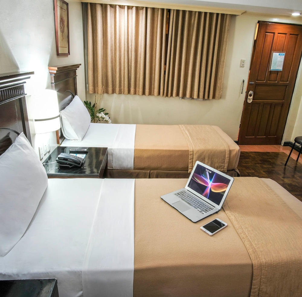 Deluxe Twin Room - Photo 6