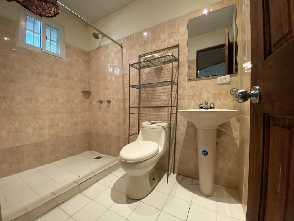 Deluxe Suite, 1 Queen Bed with Sofa bed, Non Smoking, Garden View photo 2