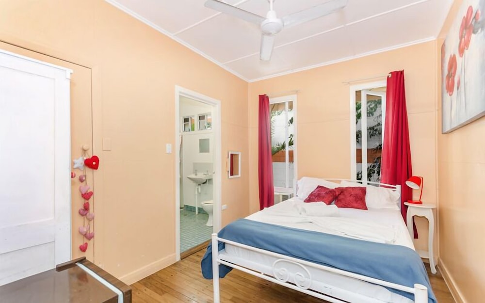 Standard Room, Non Smoking (Double Room with Ensuite) photo 1