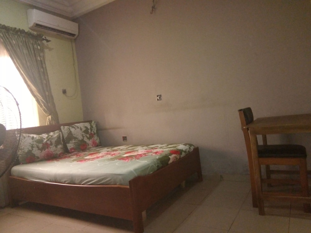 Economy Room photo 2