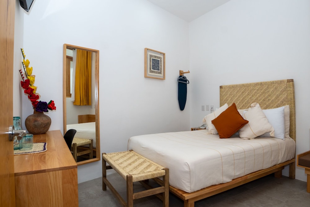 Economy Double Room photo 1