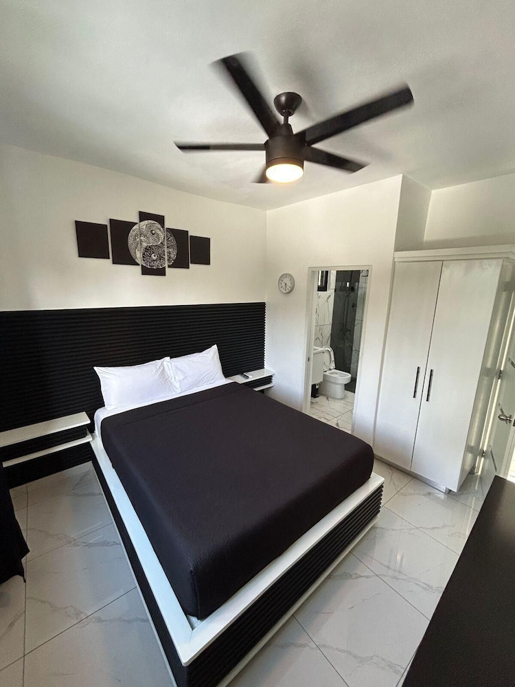 Superior Penthouse, Terrace, Courtyard View