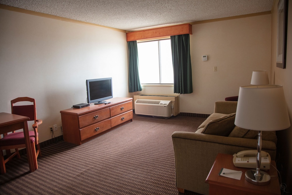 Suite, Multiple Beds, Non Smoking, Kitchenette,