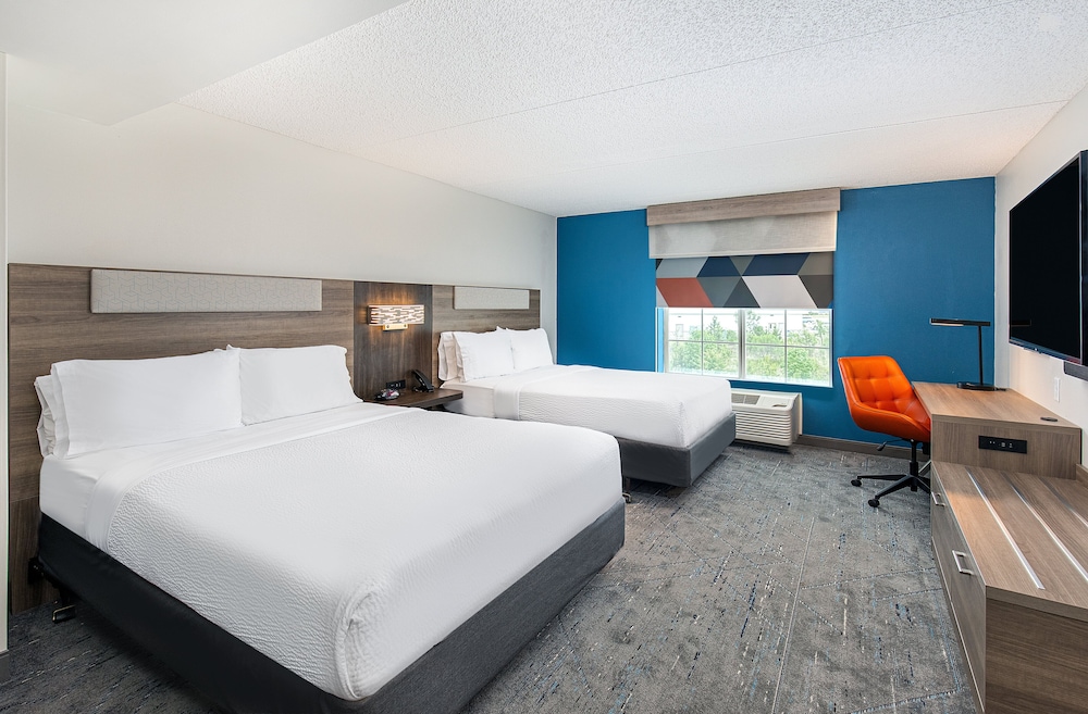 Suite, 2 Queen Beds, Accessible (Communications) - Photo 1