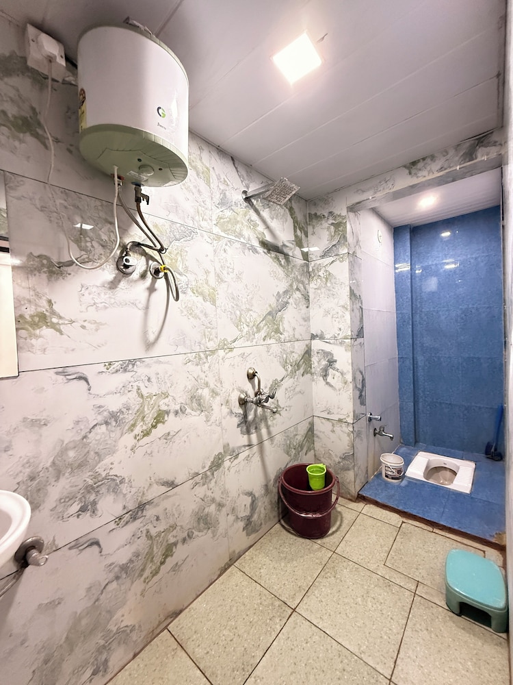Standard Room - Photo 2