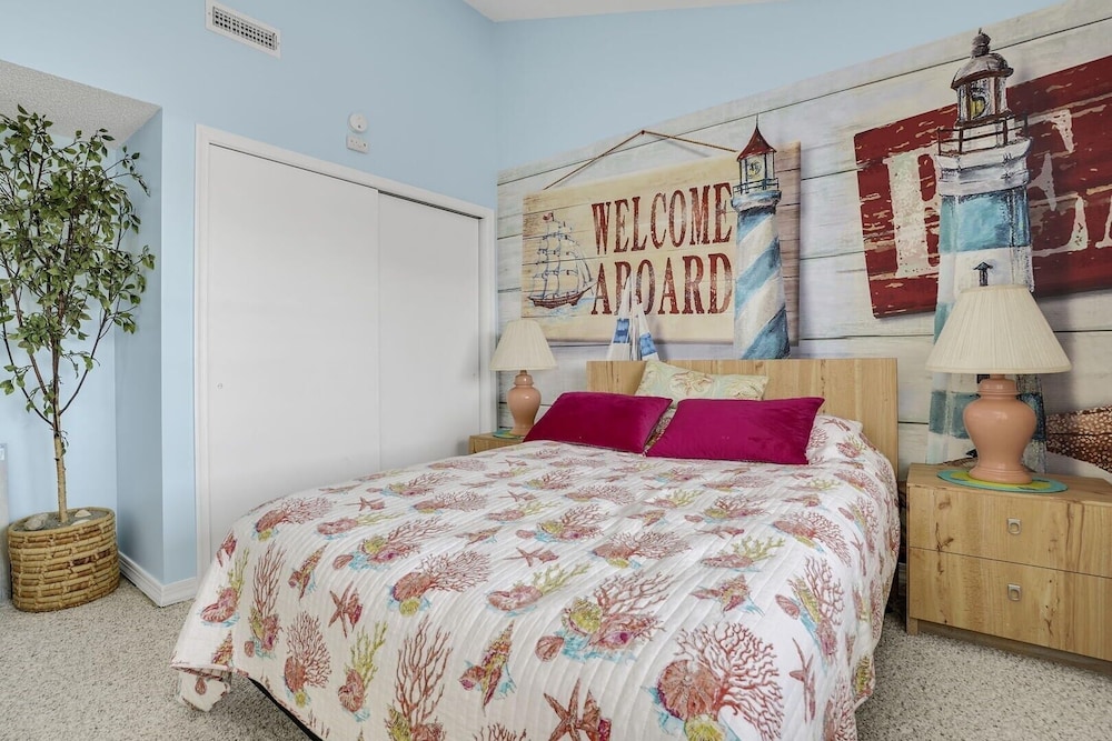 Condo, 3 Bedrooms