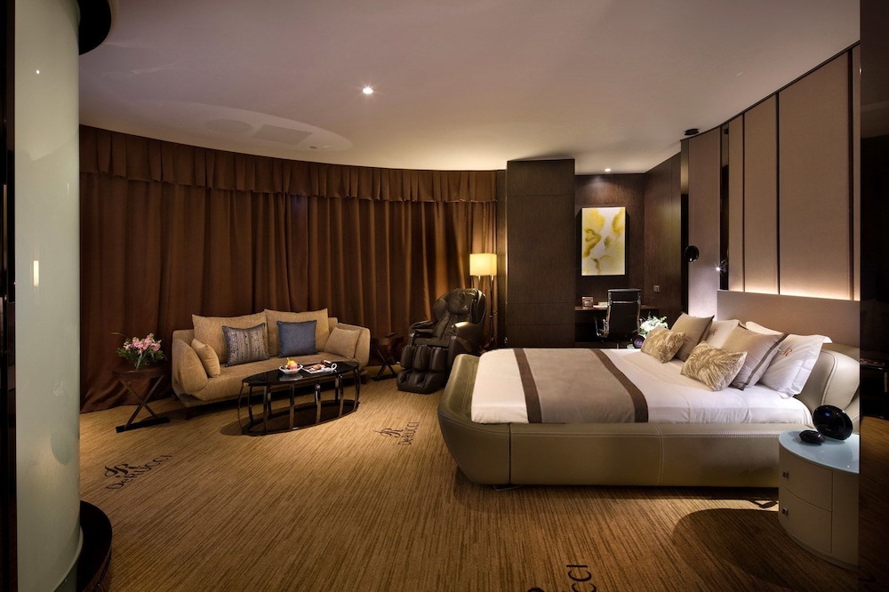 Deluxe Double Room, City View photo 1