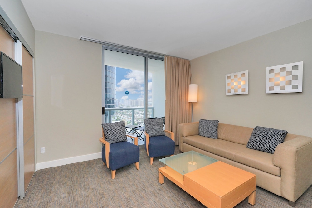 Condo, 1 Bedroom (1409) photo 3