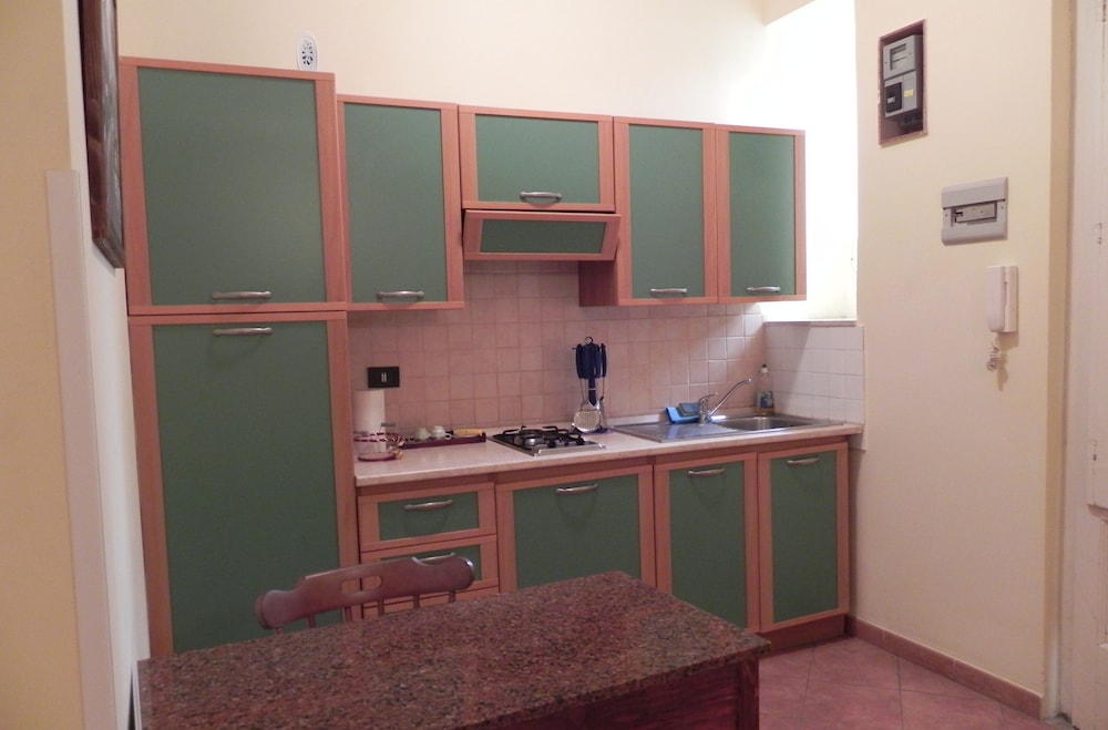 Deluxe Triple Room, Non Smoking photo 2