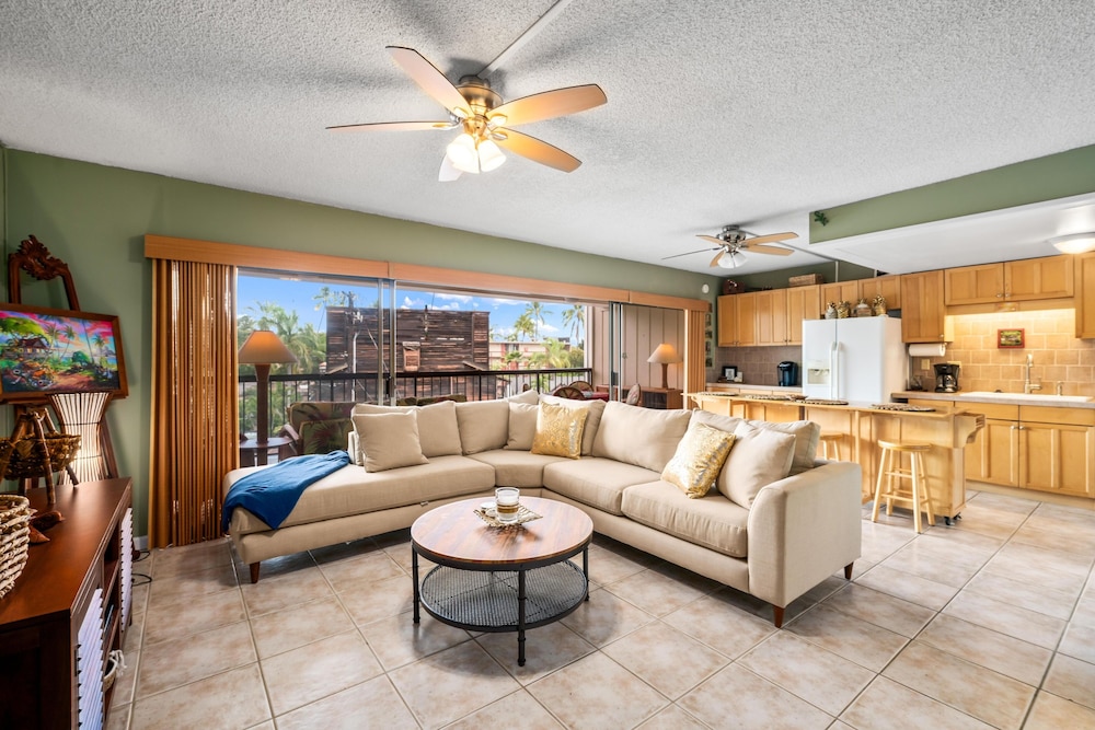 Condo, 2 Bedrooms