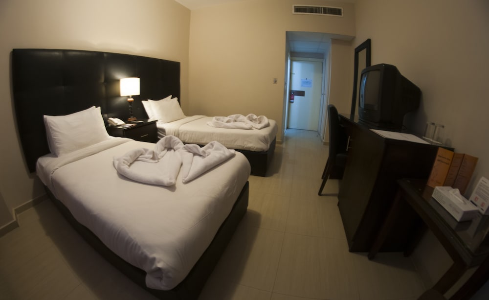 Standard Twin Room - Photo 1