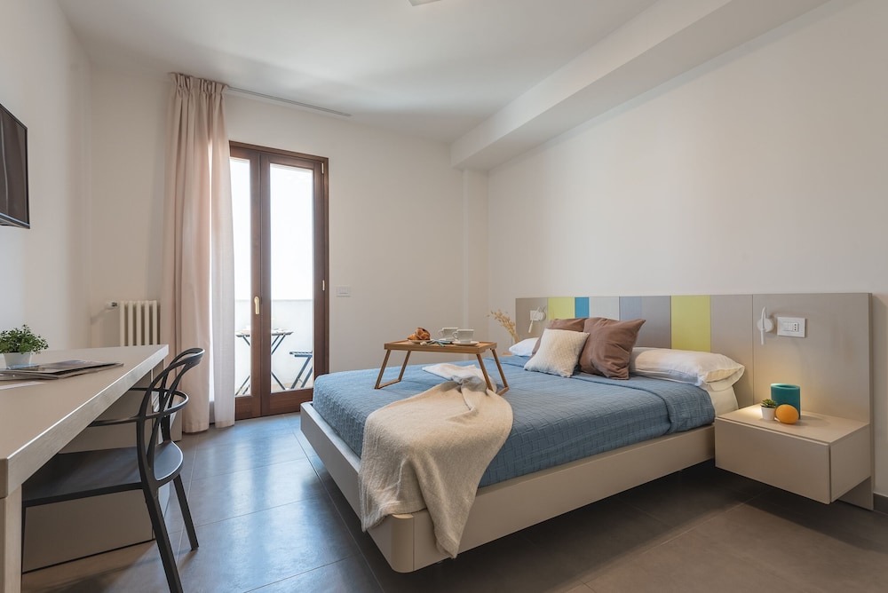 Standard Double Or Twin Room - Photo 1
