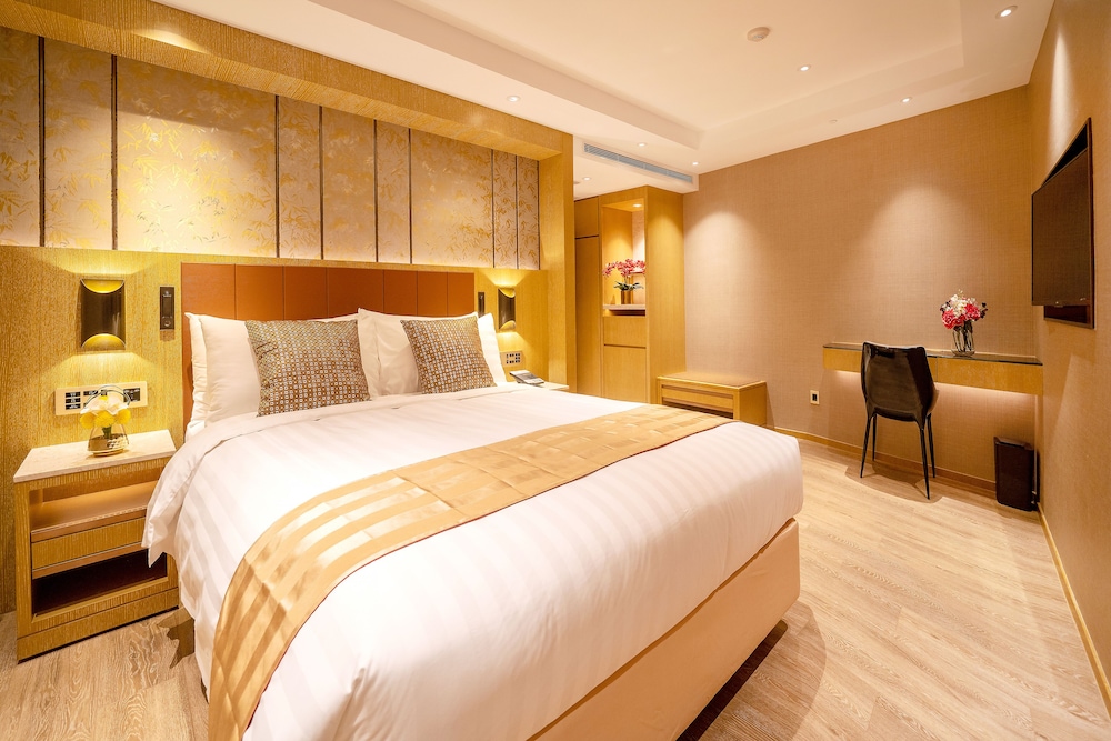 Standard Room (Some rooms no smoking, closed window), photo 6