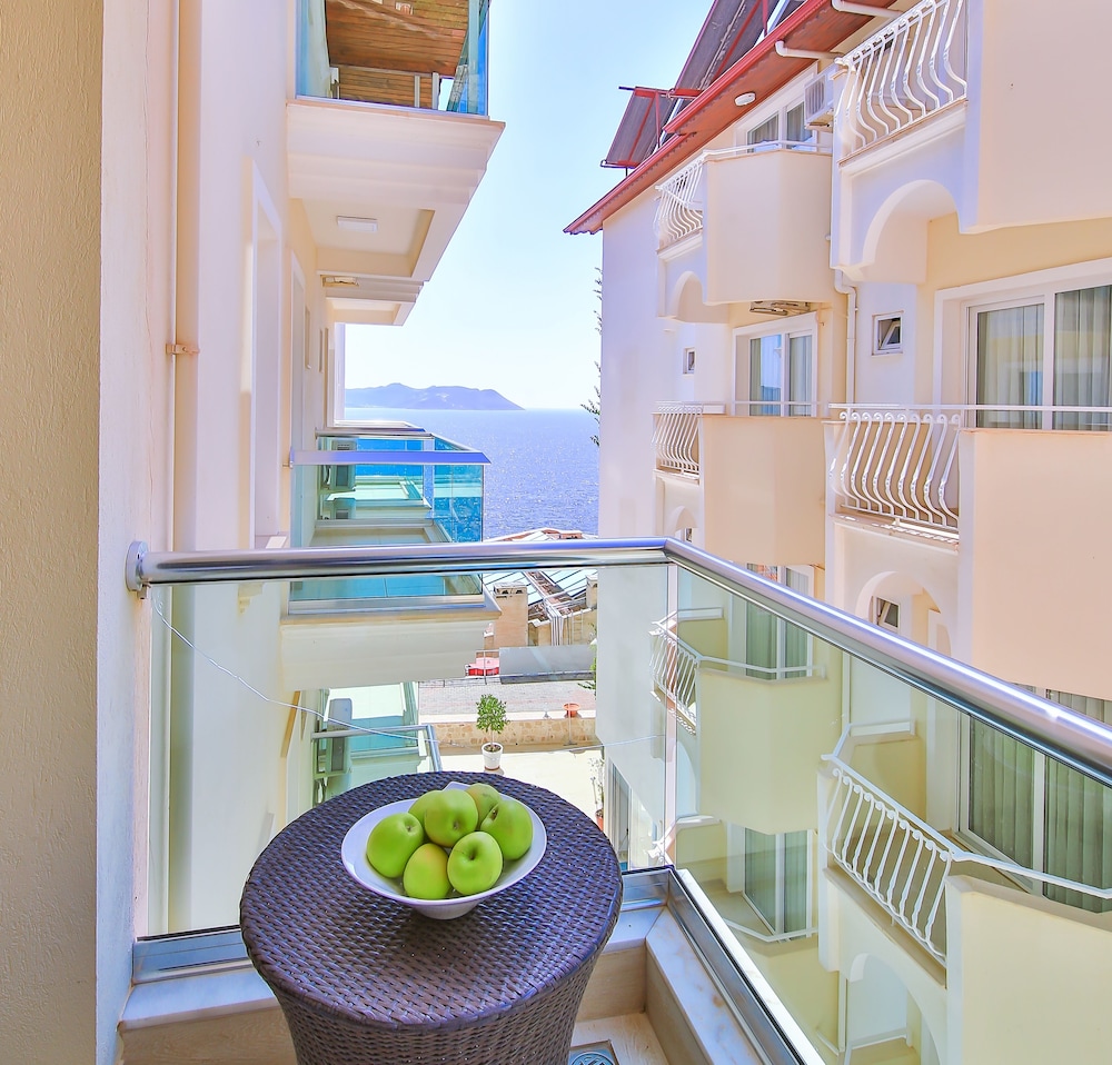 Double Room, Partial Sea View photo 3