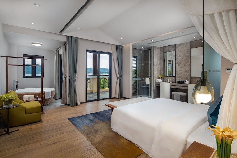 Luxury Villa photo 3