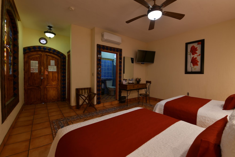 Standard Double Room, 2 Queen Beds, Accessible photo 1