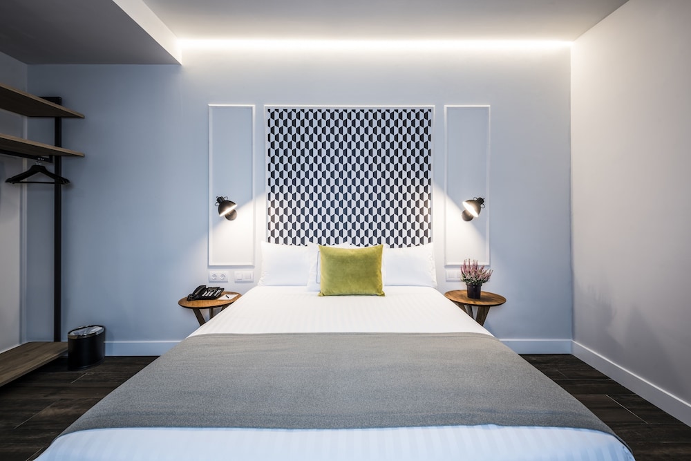 Double Room, 1 Double Bed, City View (Compact)