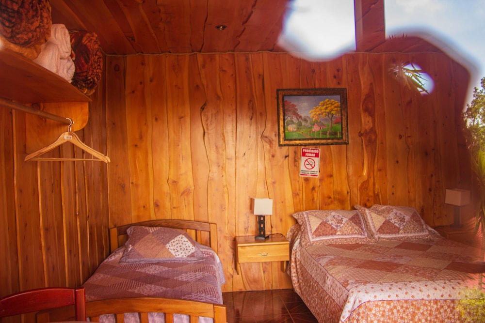 Standard Room photo 2