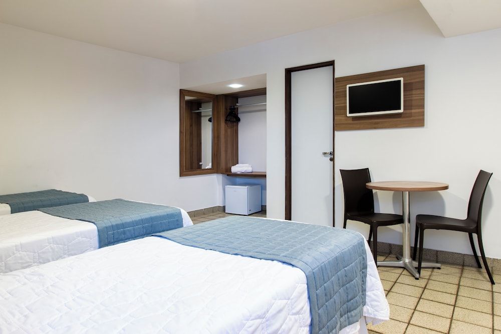 Deluxe Triple Room, 3 Twin Beds, Non Smoking