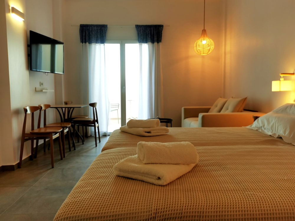 Family Apartment, 1 Queen Bed with Sofa bed, Balcony, Sea View (Room 1)