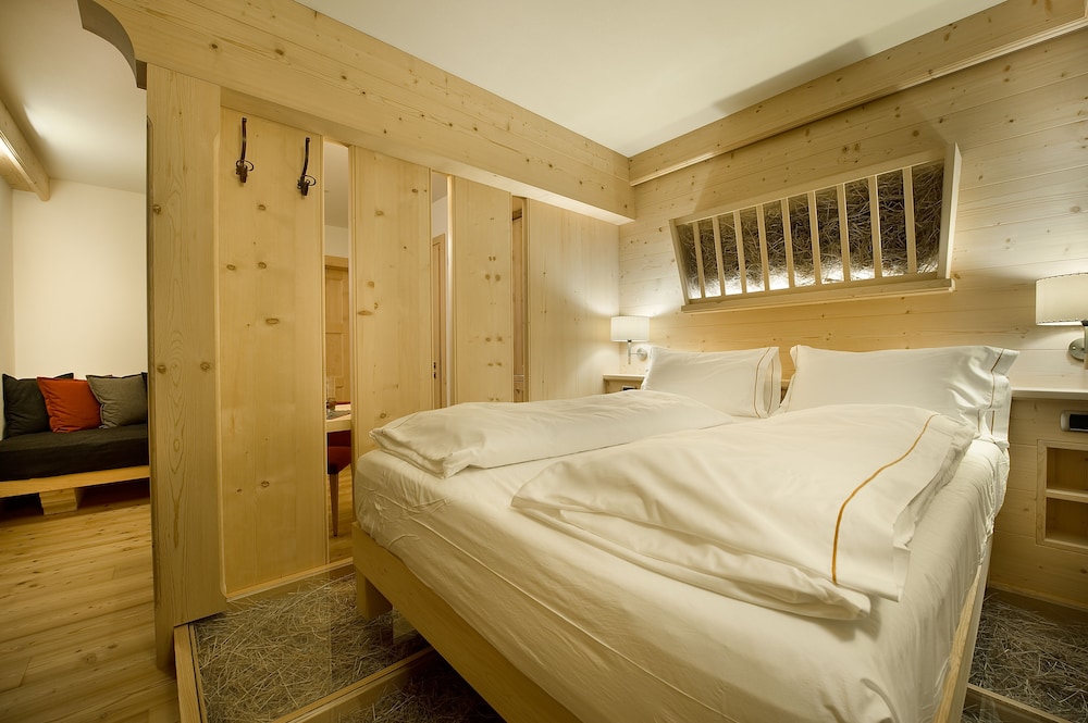 Deluxe Double Room, Balcony photo 1