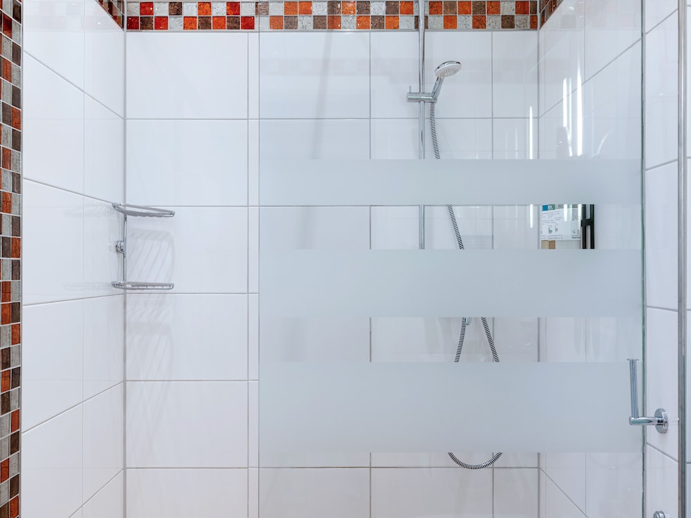 Medium Studio with Kitchenette - Photo 13
