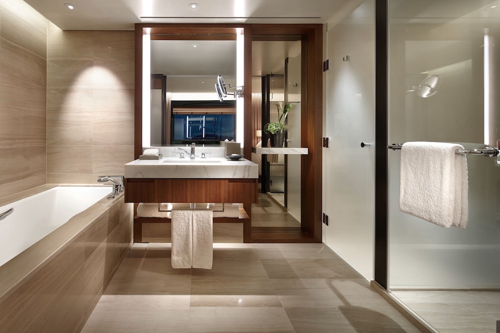 Executive Business Deluxe Twin (The Executive Lounge Access) (Outdoor Pool Access Excluded)