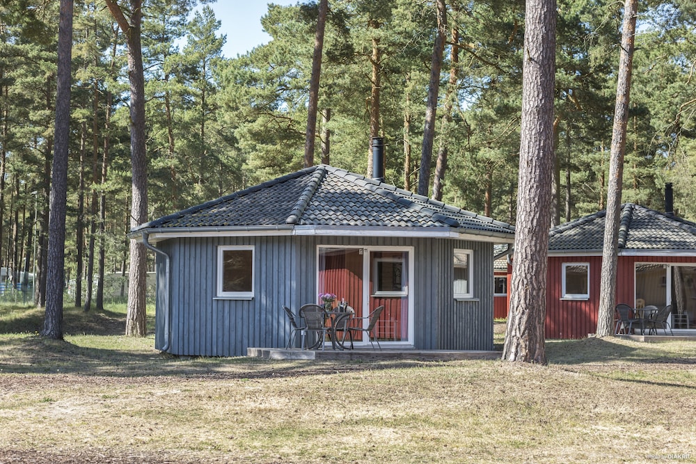 Bungalow, 2 Bedrooms (Excluding Towels, Sheets, Cleaning) photo 1