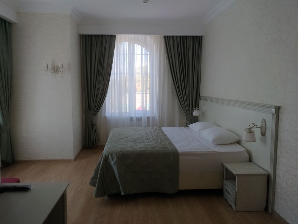 Studio Suite photo 2