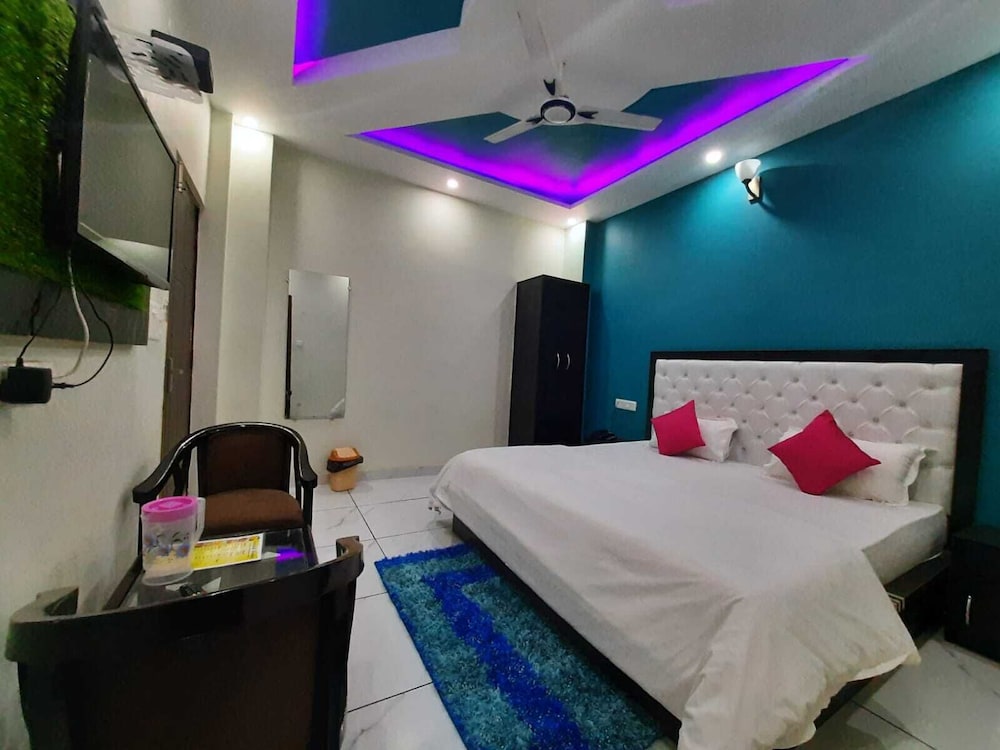 Deluxe Double Room, 1 King Bed