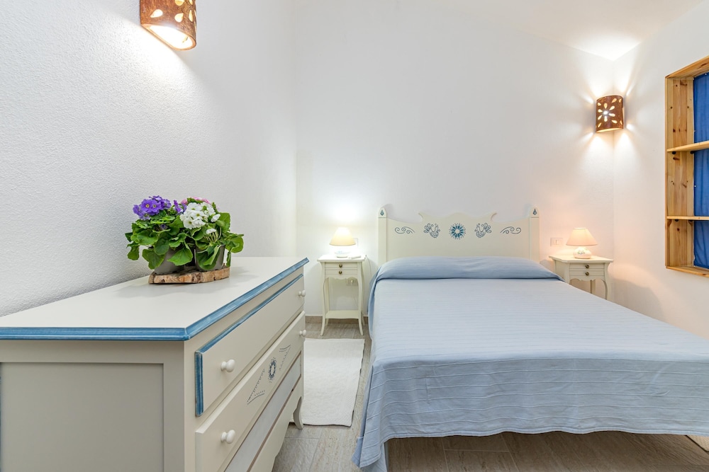 Family House, 1 Bedroom, Mountainside (Bellavista Dependance With Sea View)