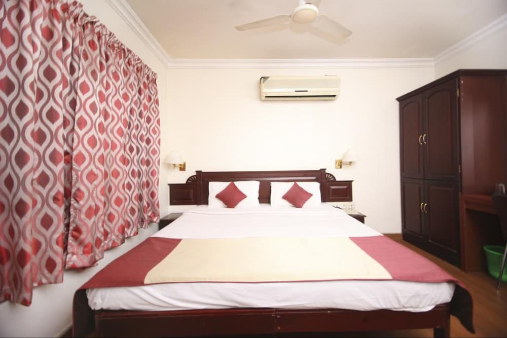 Standard Double Room, 1 Double Bed, City View photo 2