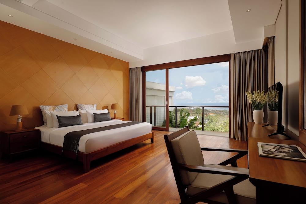 Three Bedroom Luxury Pool Villa with Ocean View