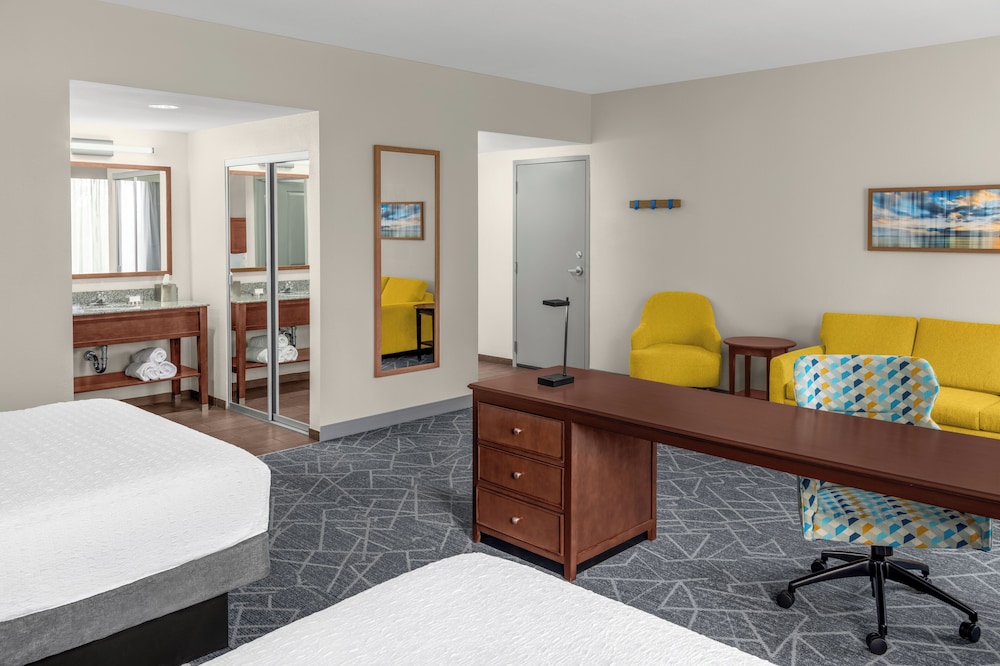 Hampton Inn and Suites Coconut Creek, Photo 9