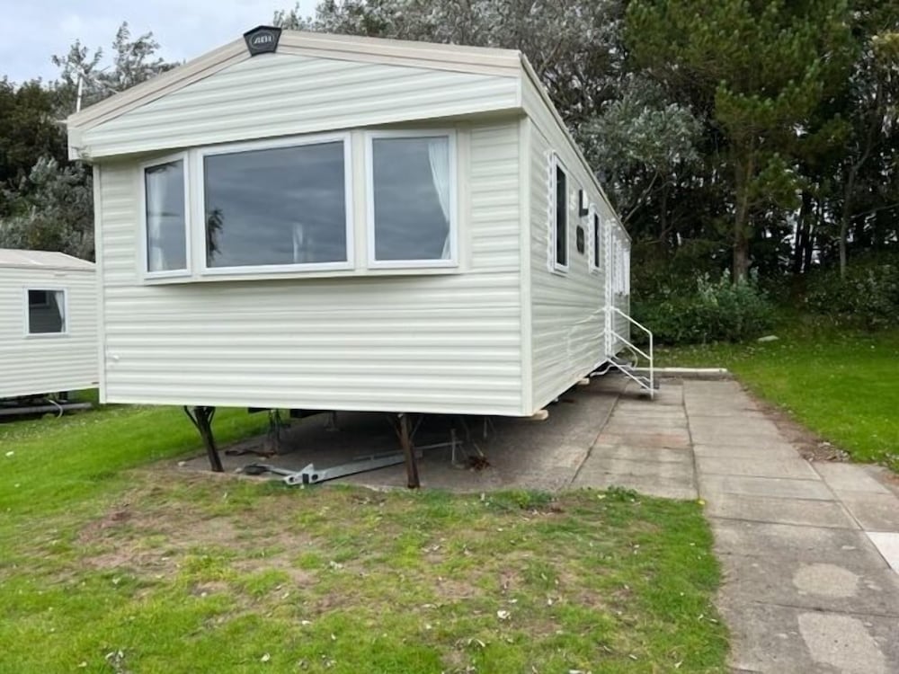 Mobile Home, 3 Bedrooms (Beach Grove 40) photo 3