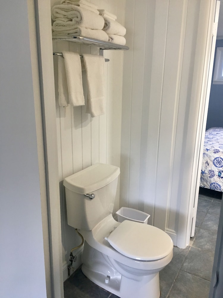 Deluxe Suite, 1 King Bed with Sofa bed, Non Smoking photo 3