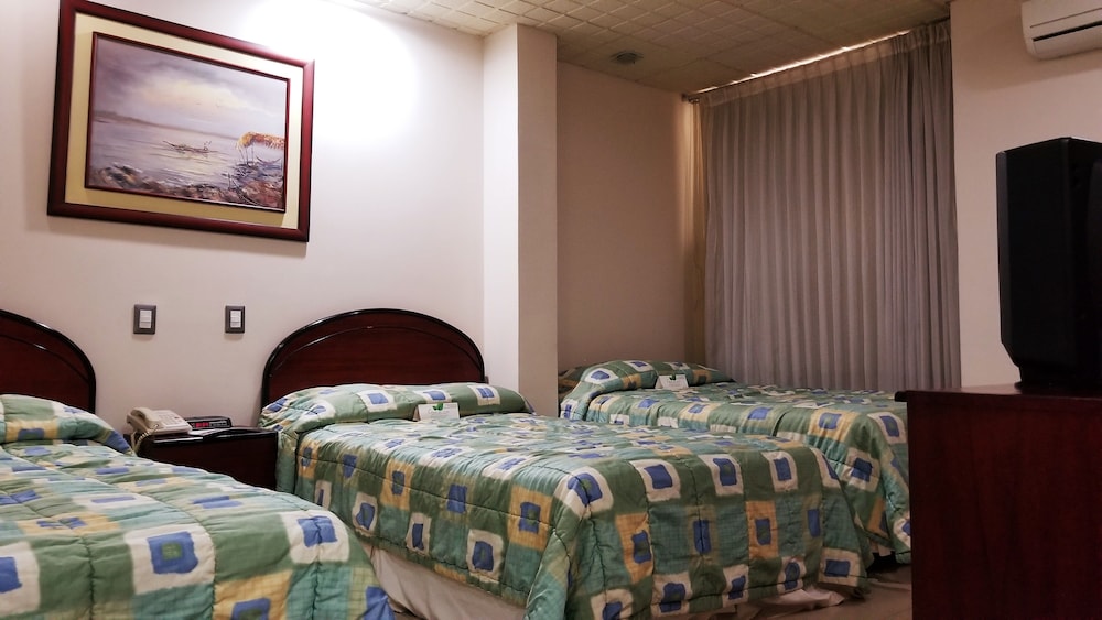 Executive Twin Room - Photo 4