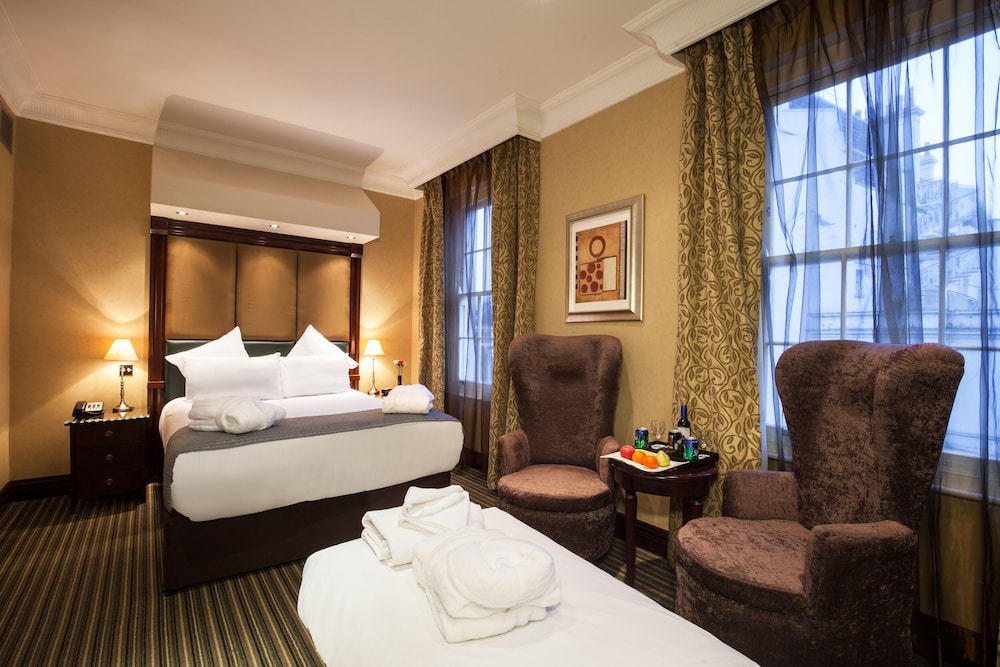 Triple Room, 1 Double Bed photo 1