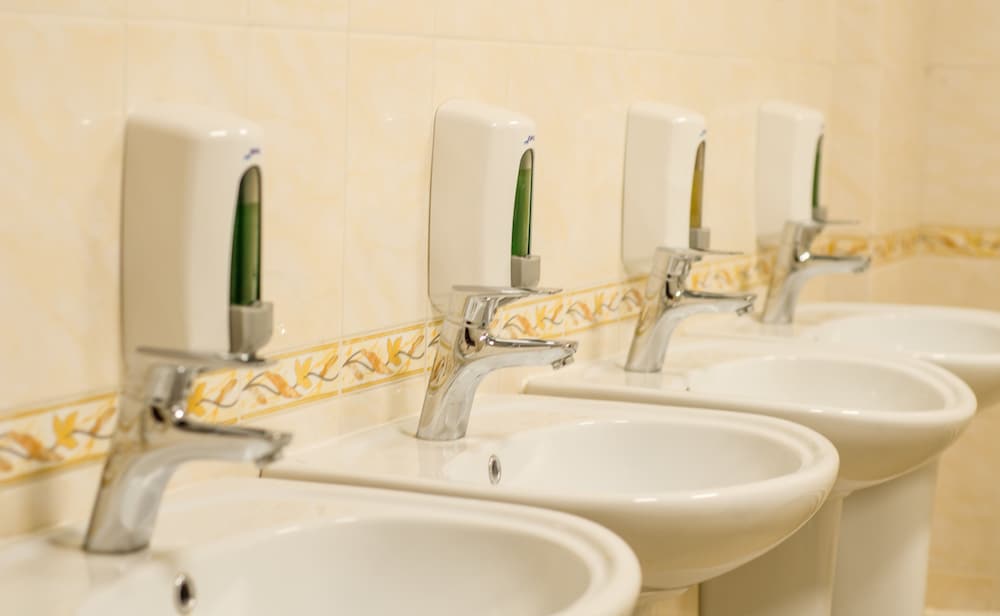 Shared Dormitory, Women only, Shared Bathroom (8 beds) photo 2