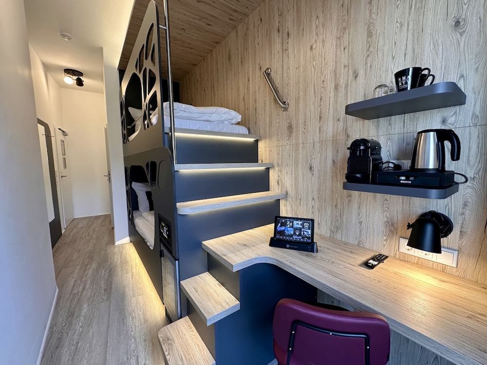 Alcove Twin Room