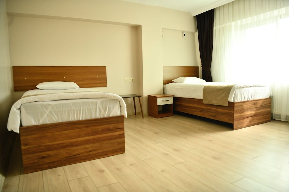 Basic Double or Twin Room photo 1